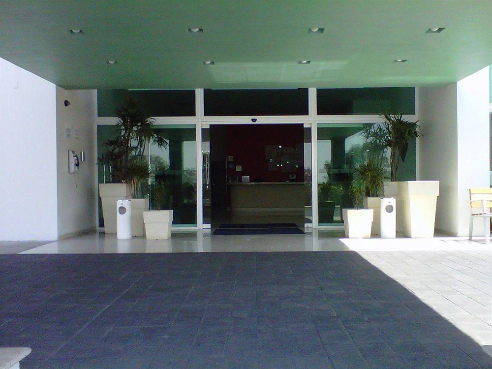 Holiday Inn Express Guadalajara Iteso By Ihg Zapopan Exterior foto
