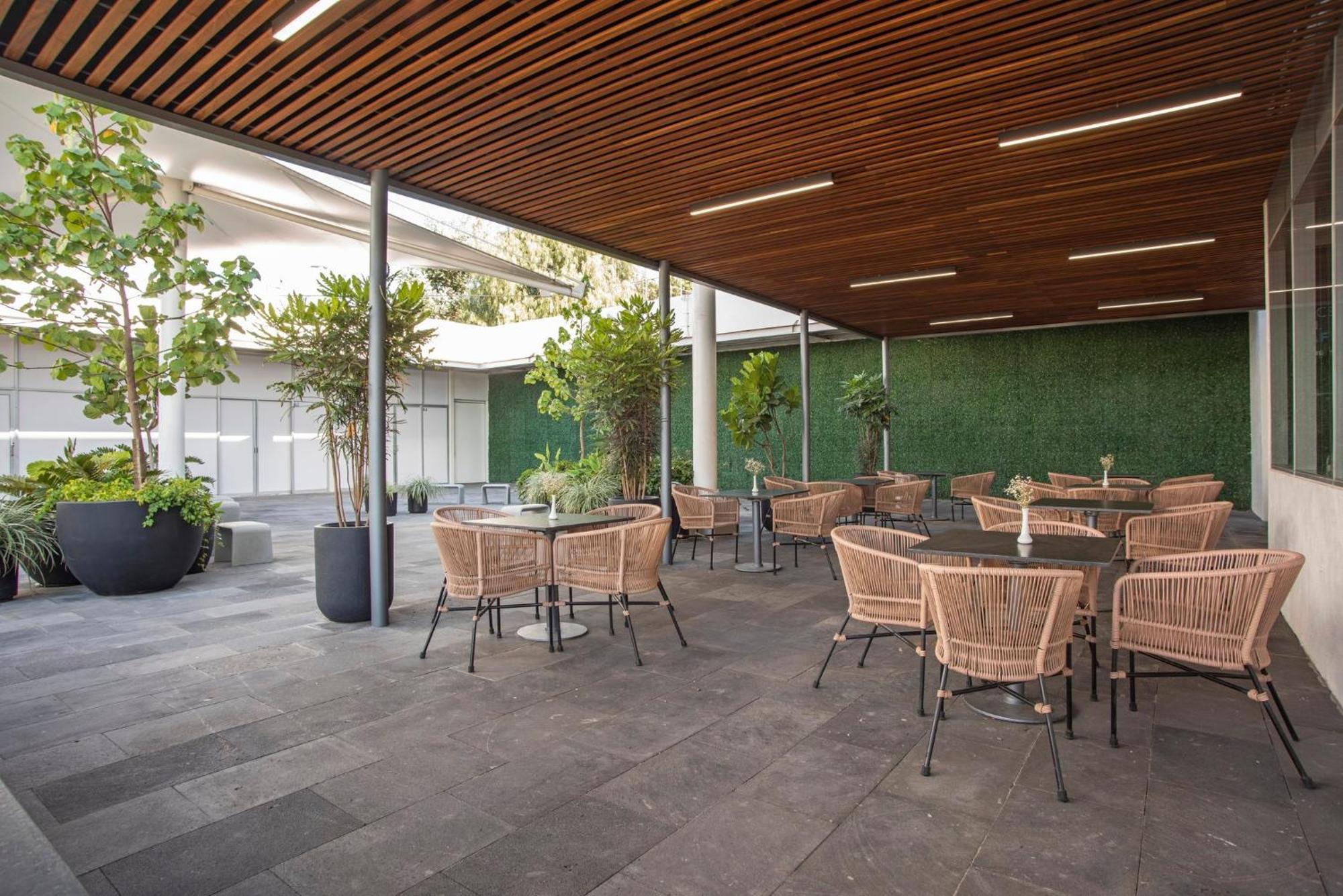 Holiday Inn Express Guadalajara Iteso By Ihg Zapopan Exterior foto