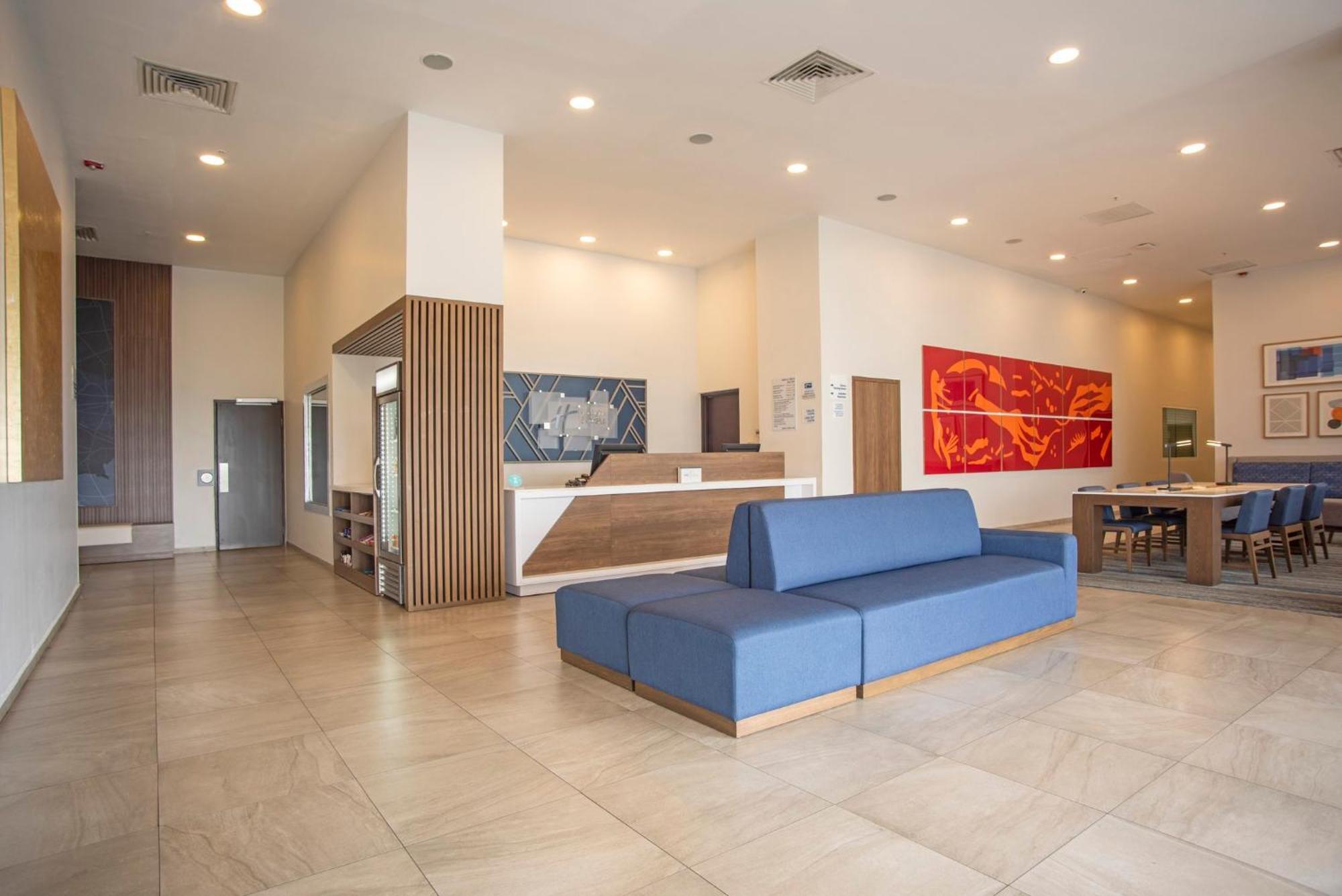Holiday Inn Express Guadalajara Iteso By Ihg Zapopan Exterior foto